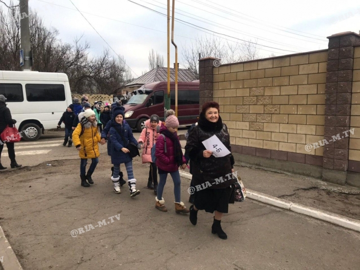 В Мелитополе учеников будут возить в школы в сопровождении полиции (фото 1)